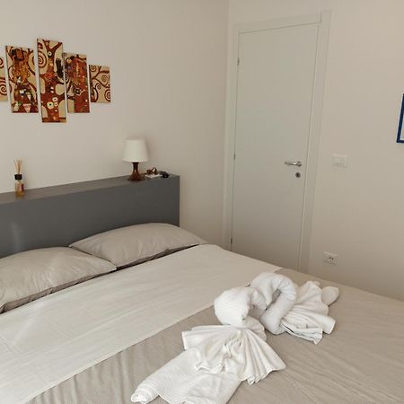 Marconi Dreams Apartment Bologna Room photo